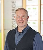 Portrait-Foto von Sven Hochwald