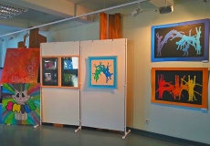 Farbenfrohe Ausstellung des IAJ im GDZ
