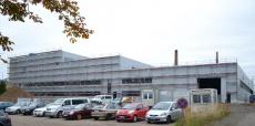 Der Brand-Erbisdorfer Automobilzulieferer hat eine neue, 7.000 Quadratmeter große Produktionshalle errichtet.
