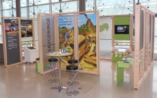 Der Erzgebirgspavillon ist vom 27. Mai 2015 bis 29. Juni 2015 auf der Landesgartenschau in Oelsnitz ausgestellt.